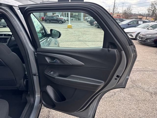 Used 2023 Chevrolet TrailBlazer LS image 13