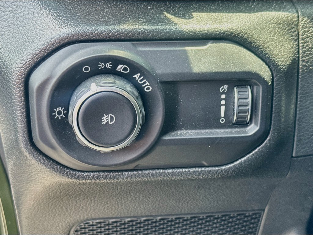 Certified 2023 Jeep Wrangler Unlimited Sport AWD/4WD image 11