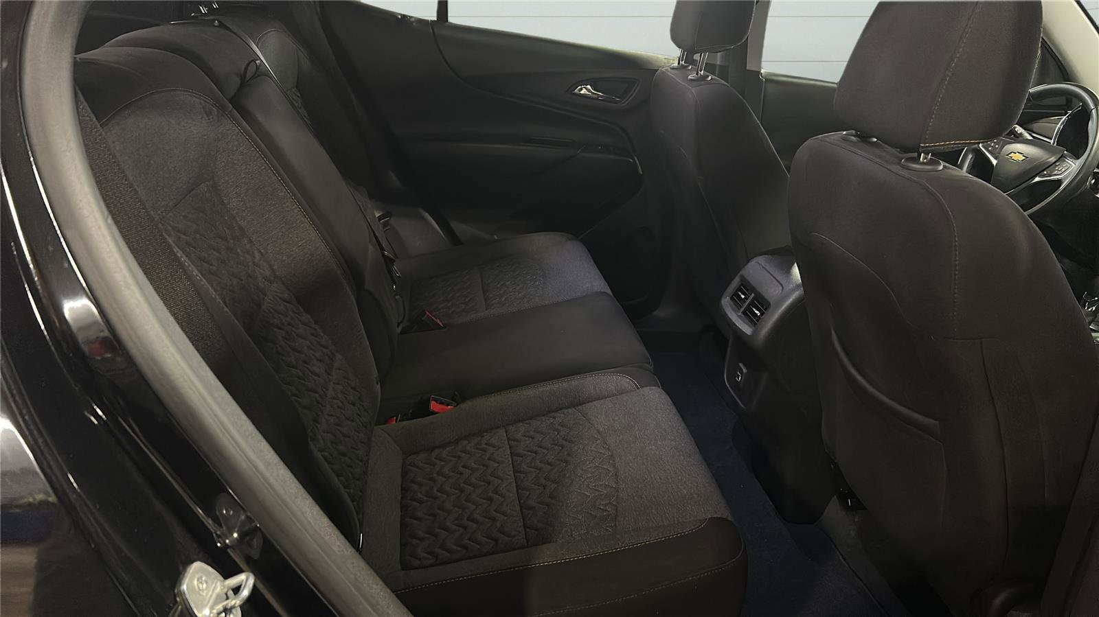 Used 2023 Chevrolet Equinox LT image 11