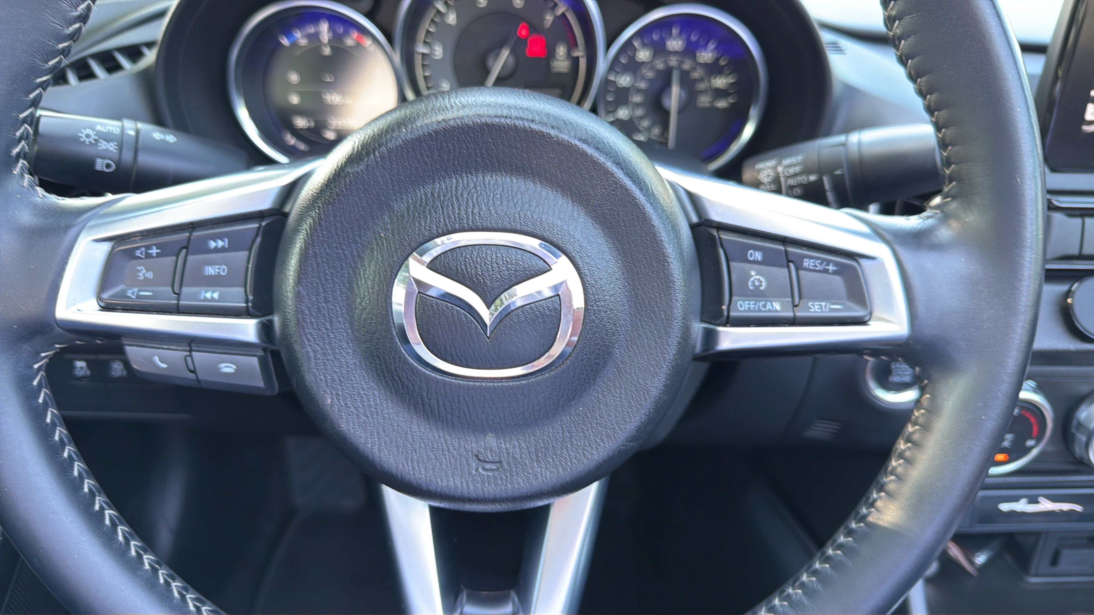 Used 2023 MAZDA MX-5 Miata Grand Touring RWD image 13
