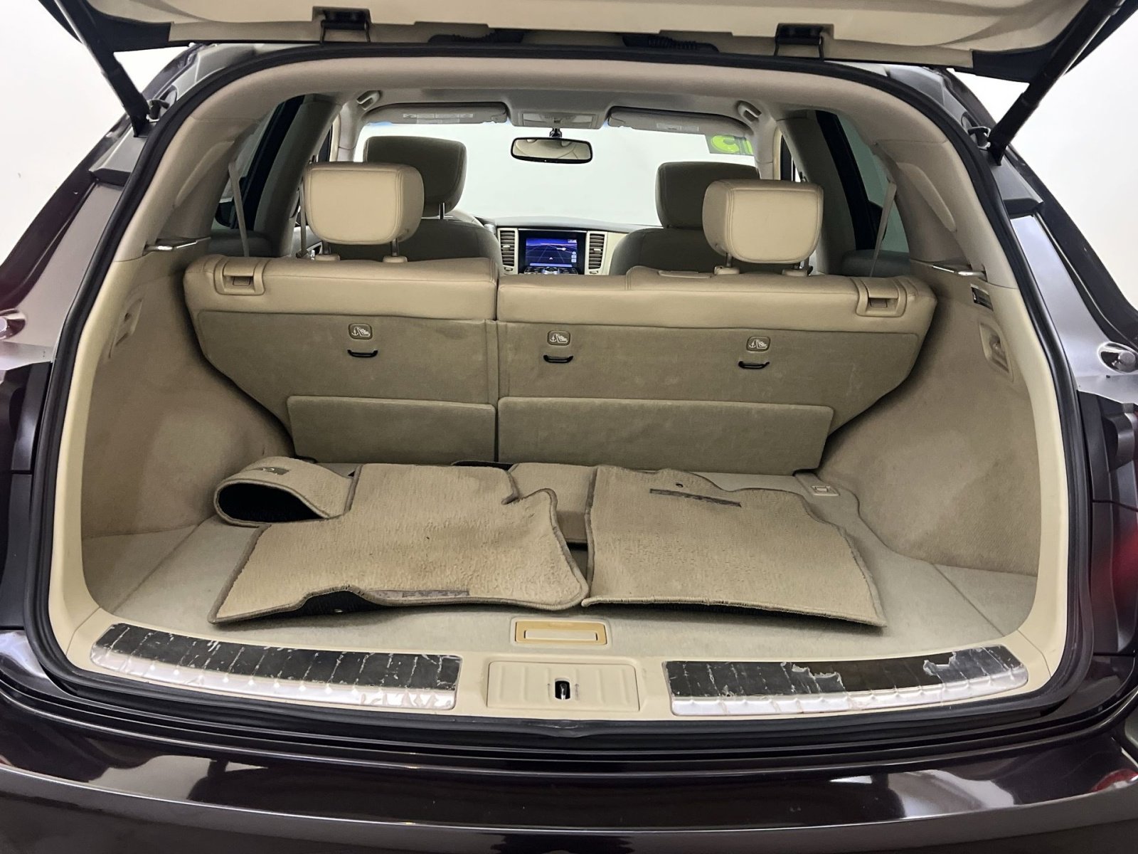 Used 2013 INFINITI FX37 AWD w/ Premium Pkg image 25