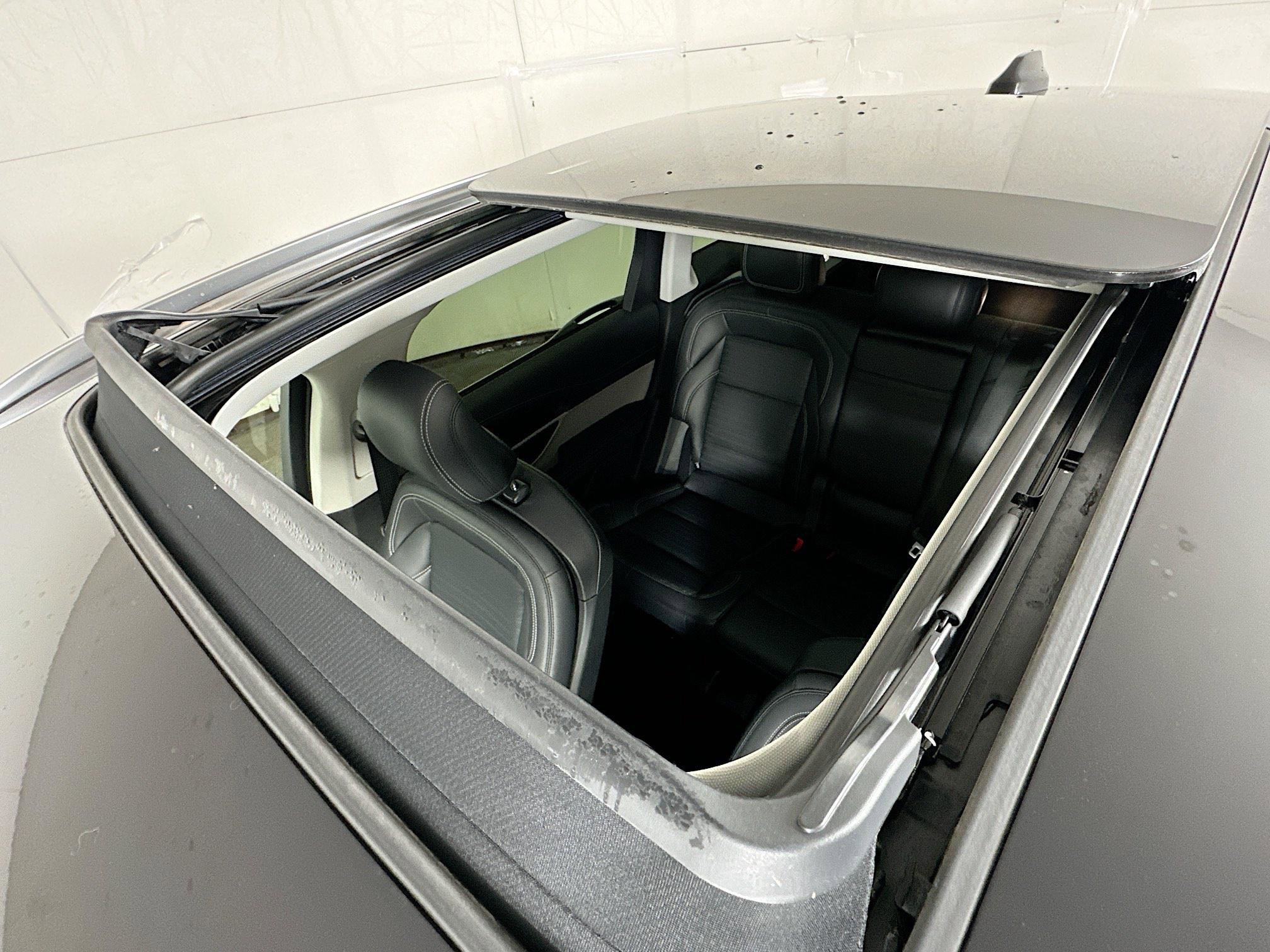 Used 2024 Lincoln Nautilus Reserve w/ Equipment Group 202A image 21