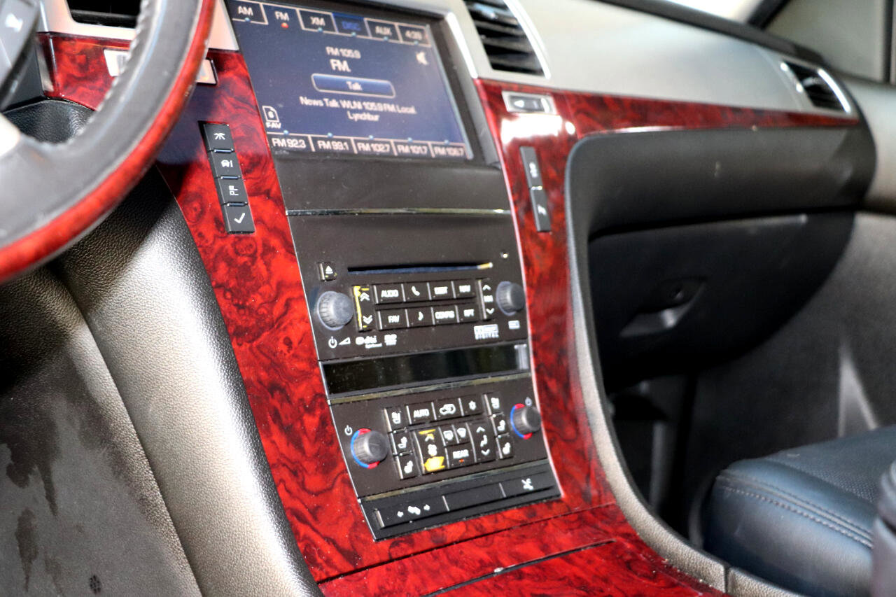 Used 2014 Cadillac Escalade ESV Premium image 11
