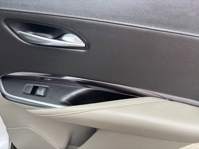 Used 2019 Cadillac XT4 Luxury w/ Cold Weather Package FWD image 36