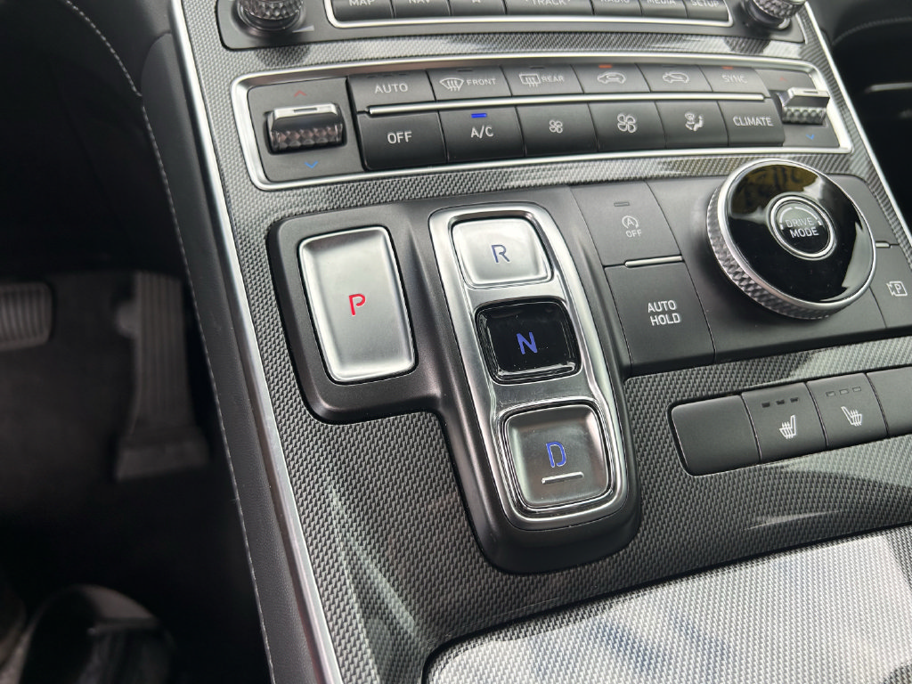 Certified 2023 Hyundai Santa Fe SEL w/ Premium Package FWD image 30