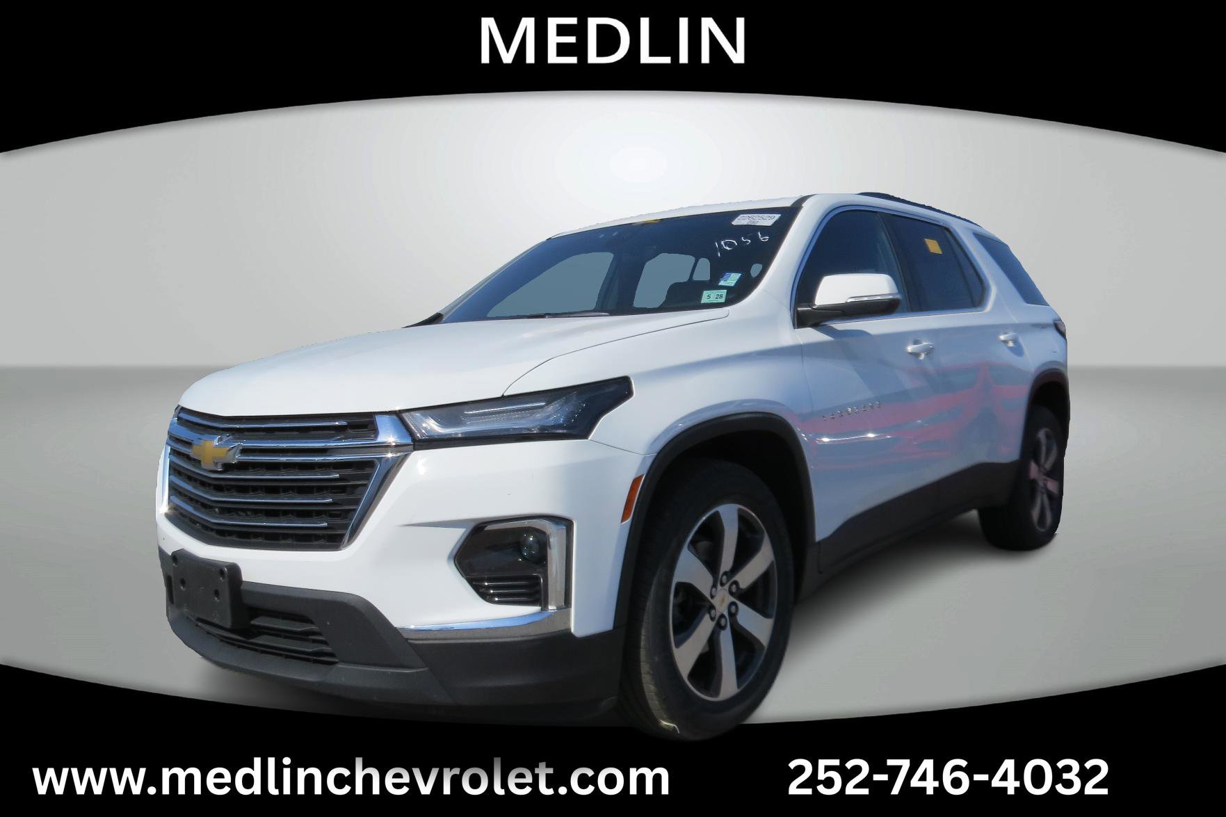 Used 2023 Chevrolet Traverse LT w/ LT Premium Package AWD/4WD image 4