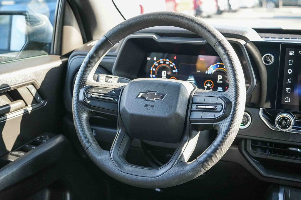 Used 2024 Chevrolet Colorado Trail Boss w/ Advanced Trailering Package AWD/4WD image 15
