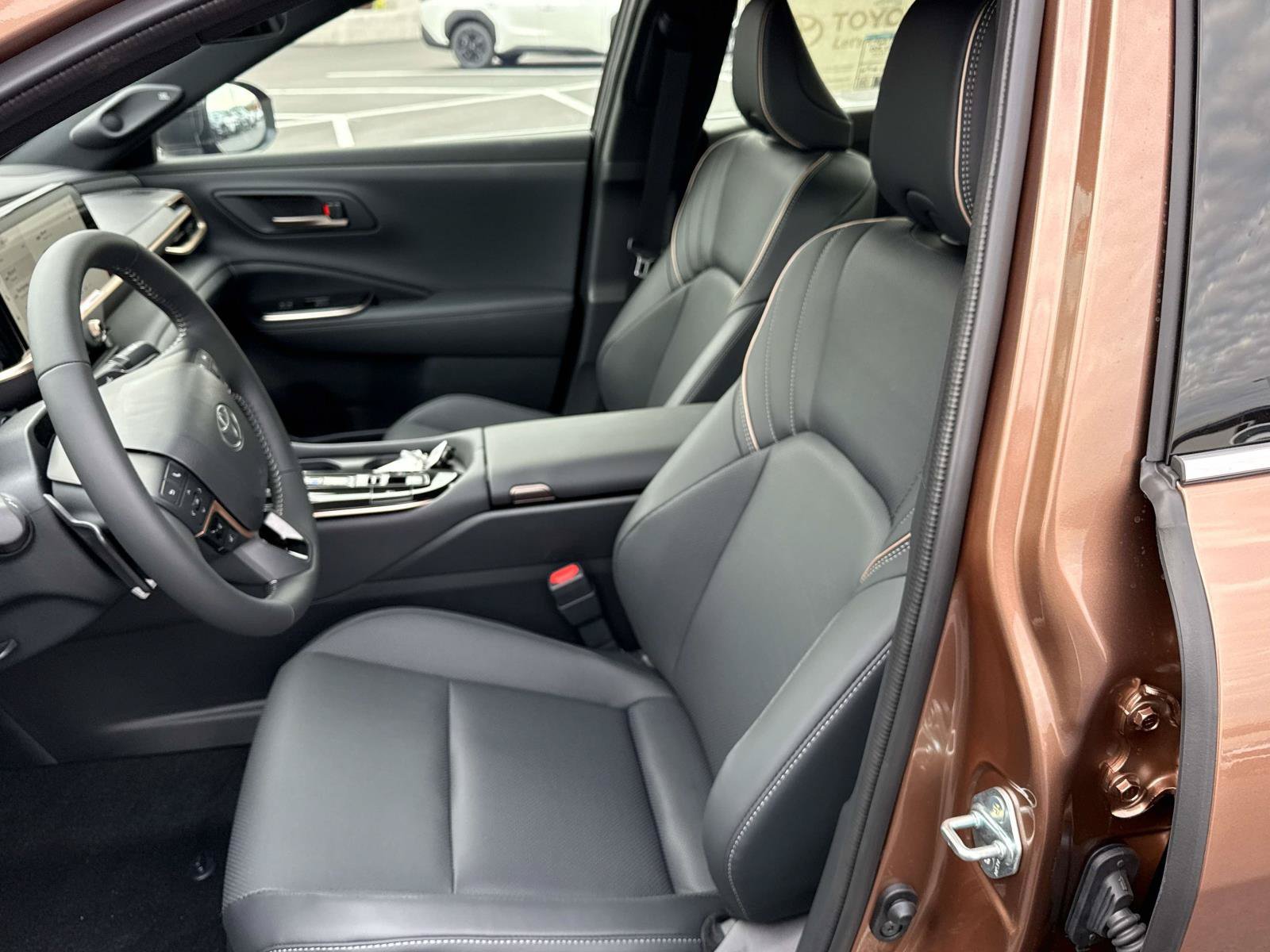 New 2027 Toyota Crown AWD/4WD image 8