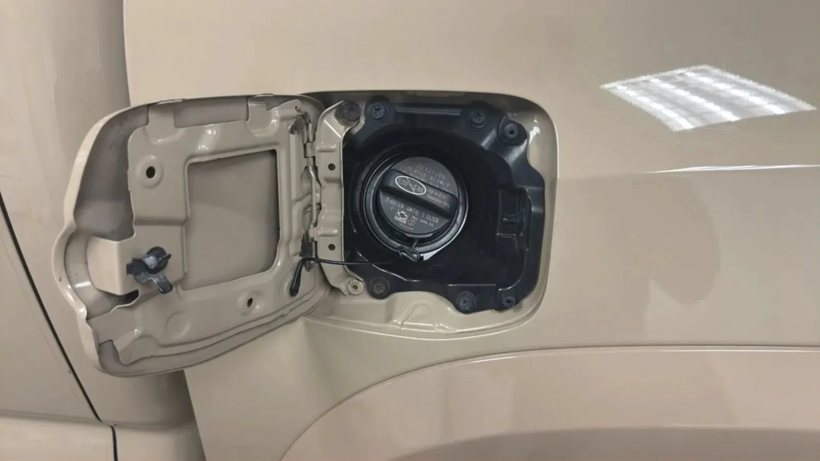 Used 2017 Toyota Tacoma Limited w/ Tow Package RWD image 24