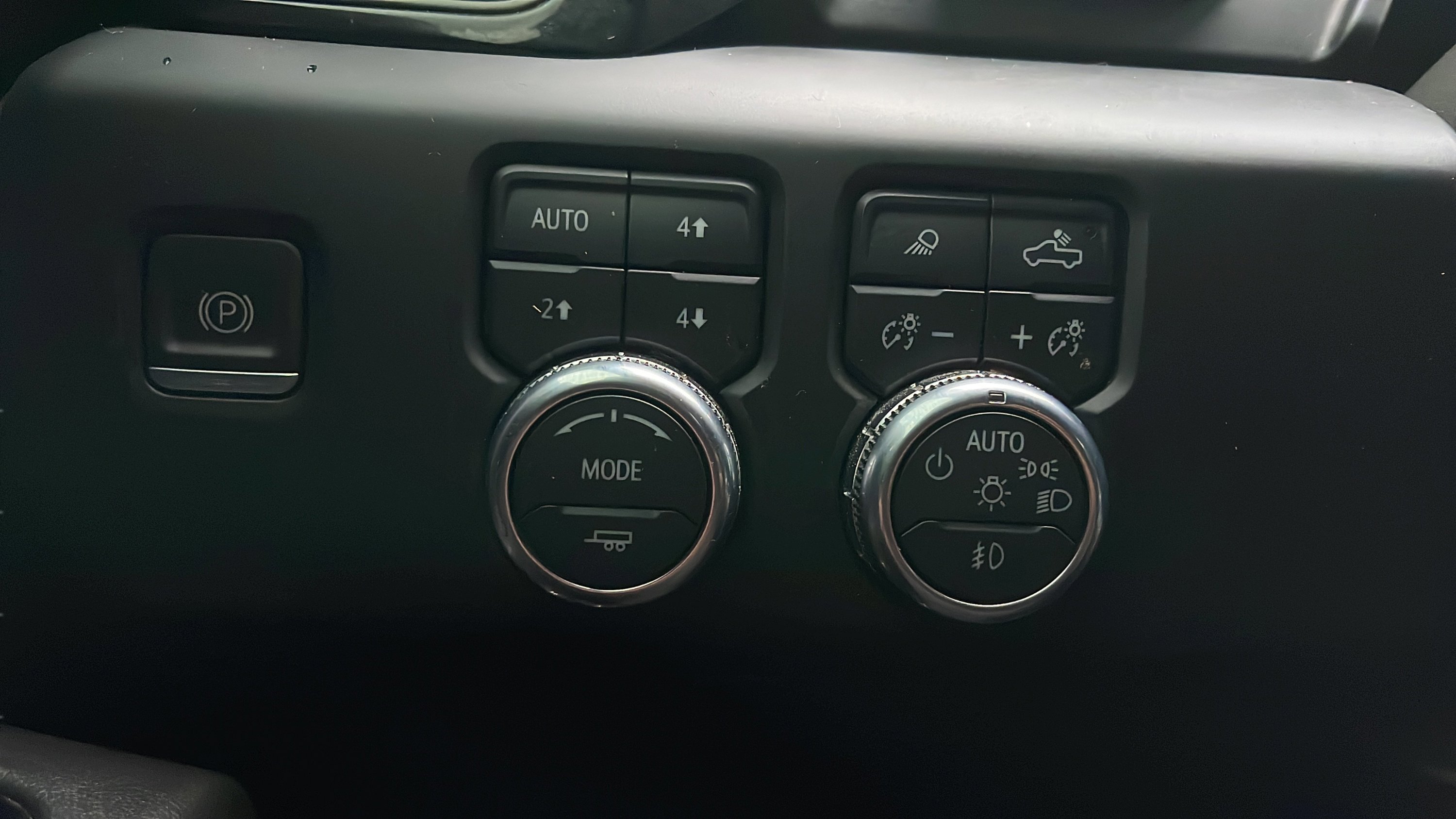 Used 2022 GMC Sierra 1500 AT4 w/ AT4 Premium Package image 27