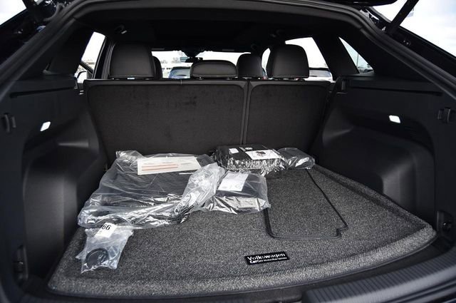 New 2026 Volkswagen Atlas Cross Sport SE image 25