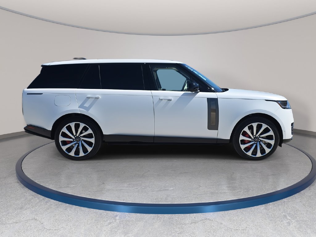 New 2025 Land Rover Range Rover SV AWD/4WD image 4