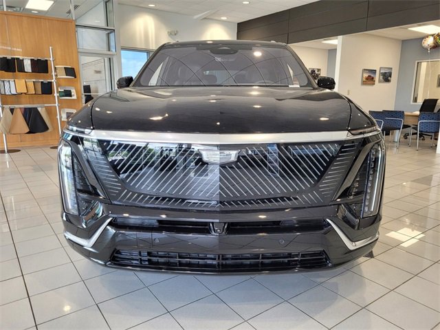 New 2026 Cadillac Vistiq Luxury w/ LPO, Floor Liner Package image 2