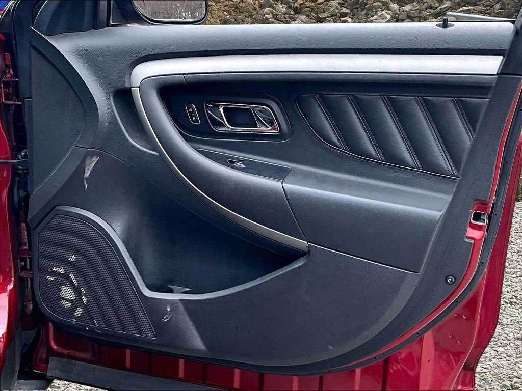 Used 2015 Ford Taurus SEL w/ Equipment Group 201A image 22