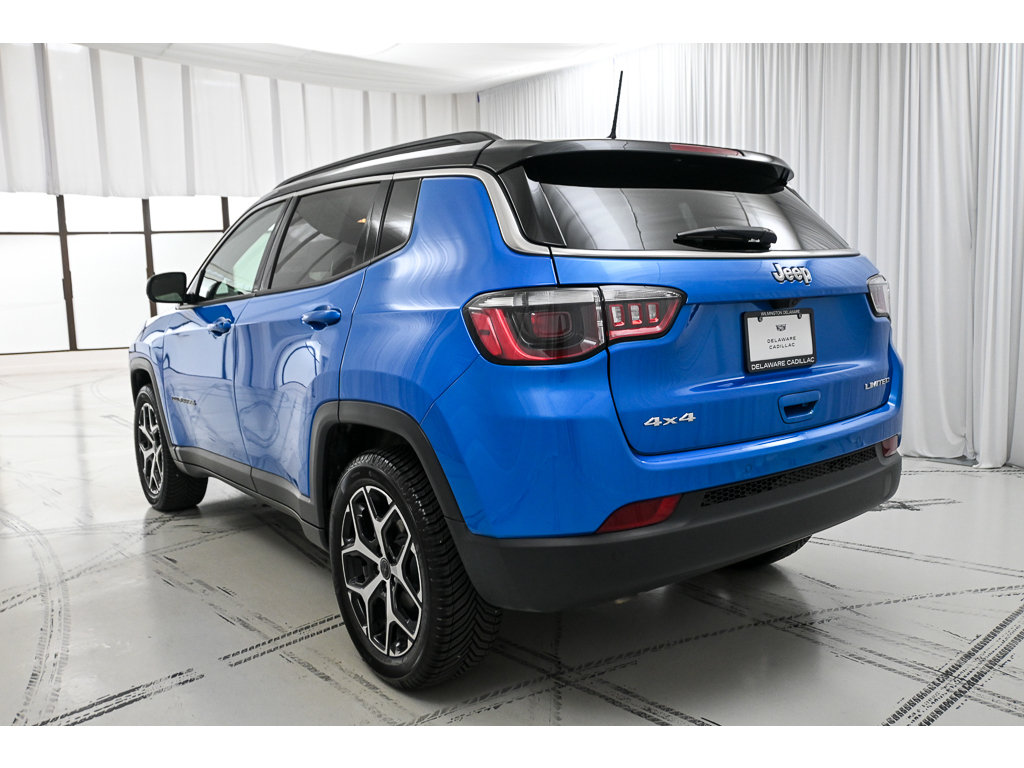 Used 2025 Jeep Compass Limited w/ Sun & Sound Group AWD/4WD image 5
