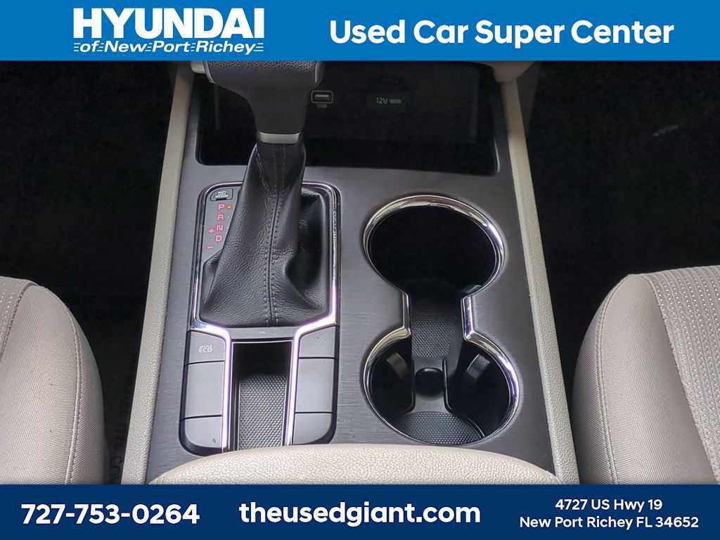 Used 2020 Kia Sedona L FWD image 19