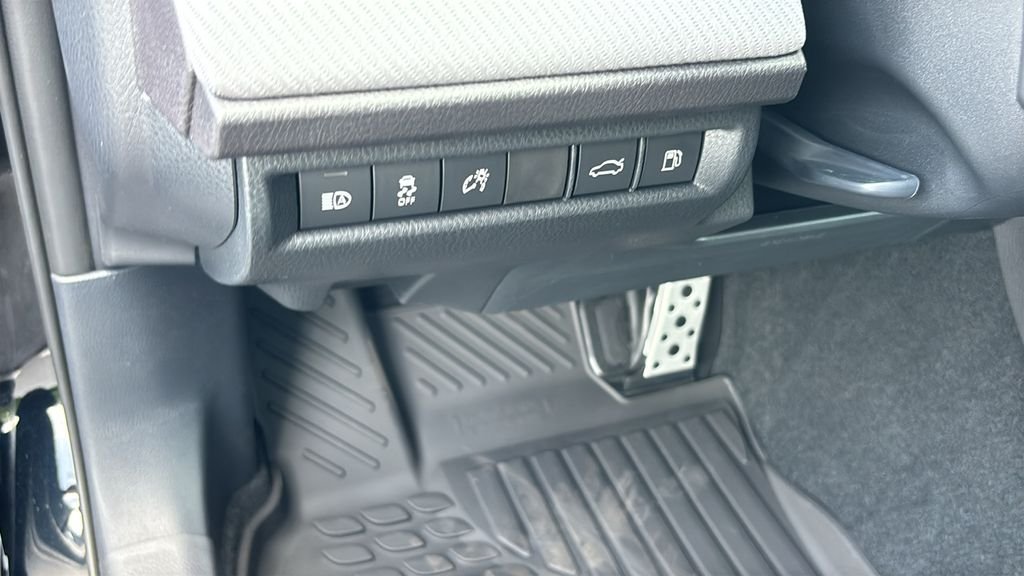 New 2026 Toyota Camry SE FWD image 11