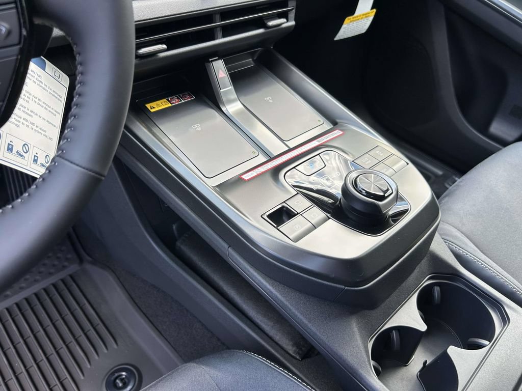 New 2026 Toyota C-HR AWD/4WD image 19