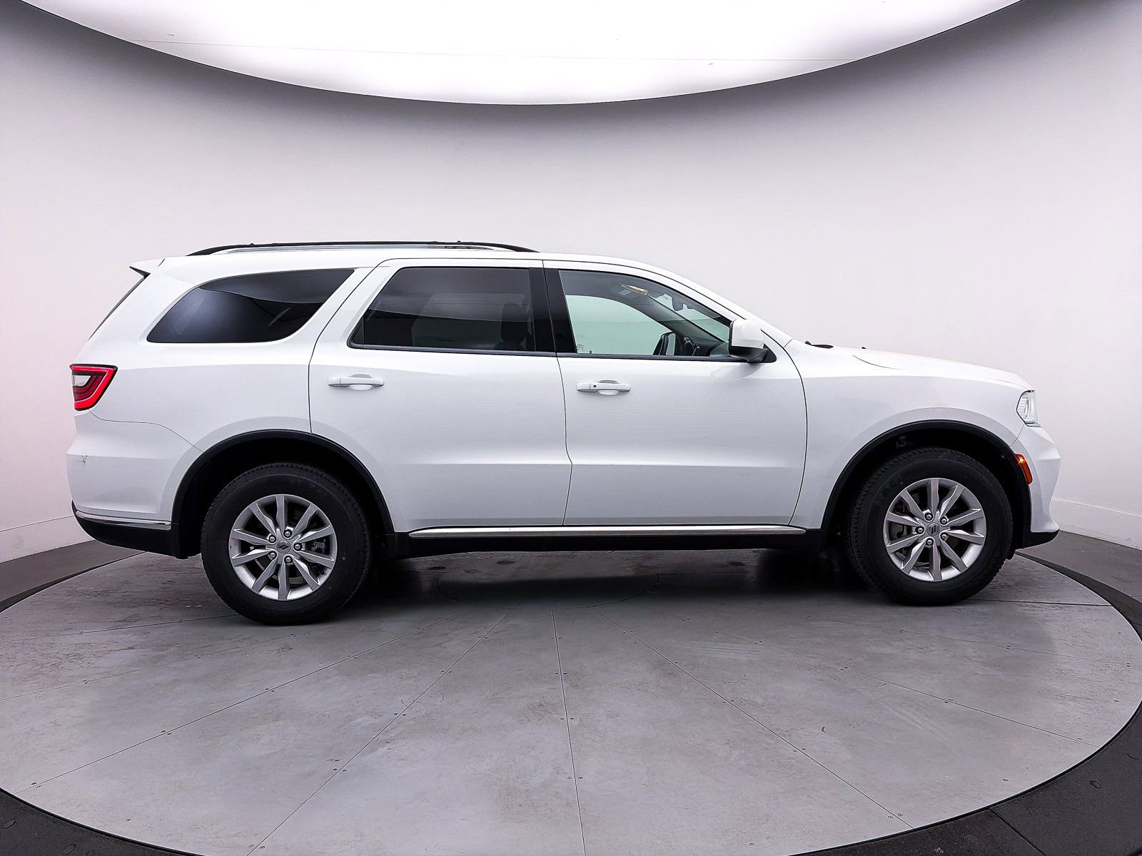 Used 2022 Dodge Durango SXT AWD/4WD image 39