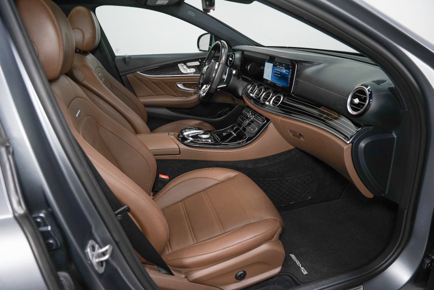 Used 2020 Mercedes-Benz E 63 AMG S image 2