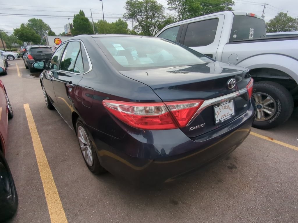 Used 2015 Toyota Camry LE FWD image 4