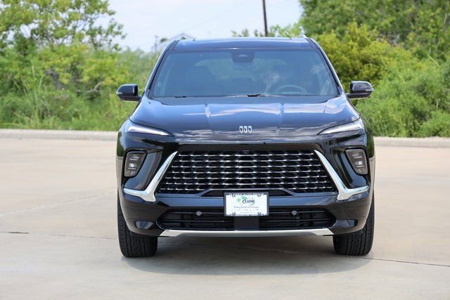 New 2026 Buick Enclave Avenir image 2