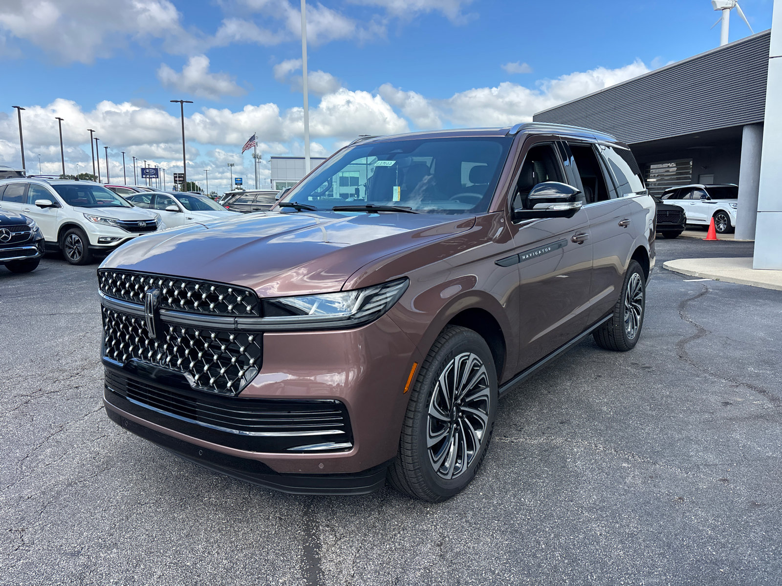 New 2027 Lincoln Navigator Black Label AWD/4WD image 3