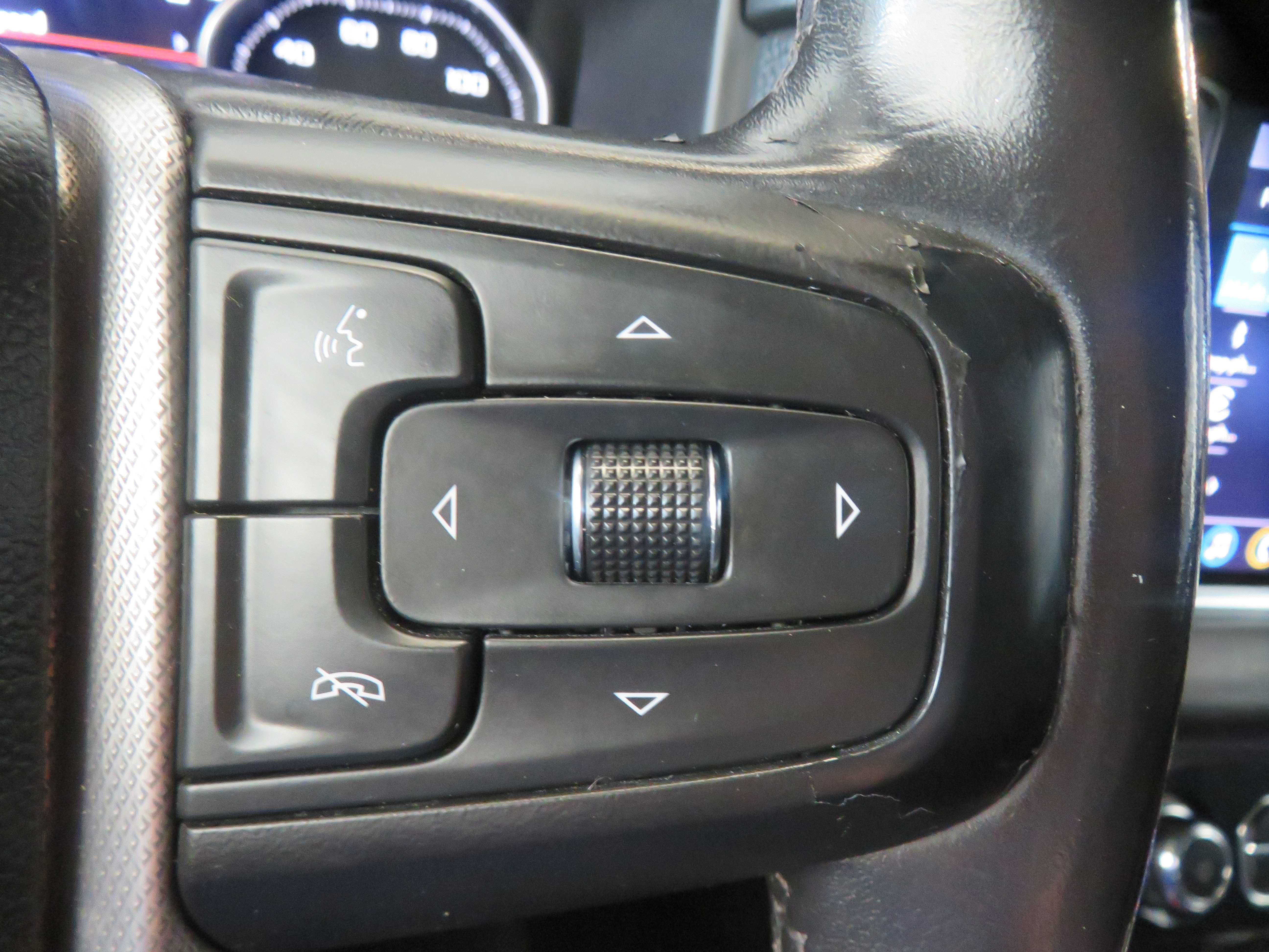 Used 2021 GMC Yukon Denali AWD/4WD image 38