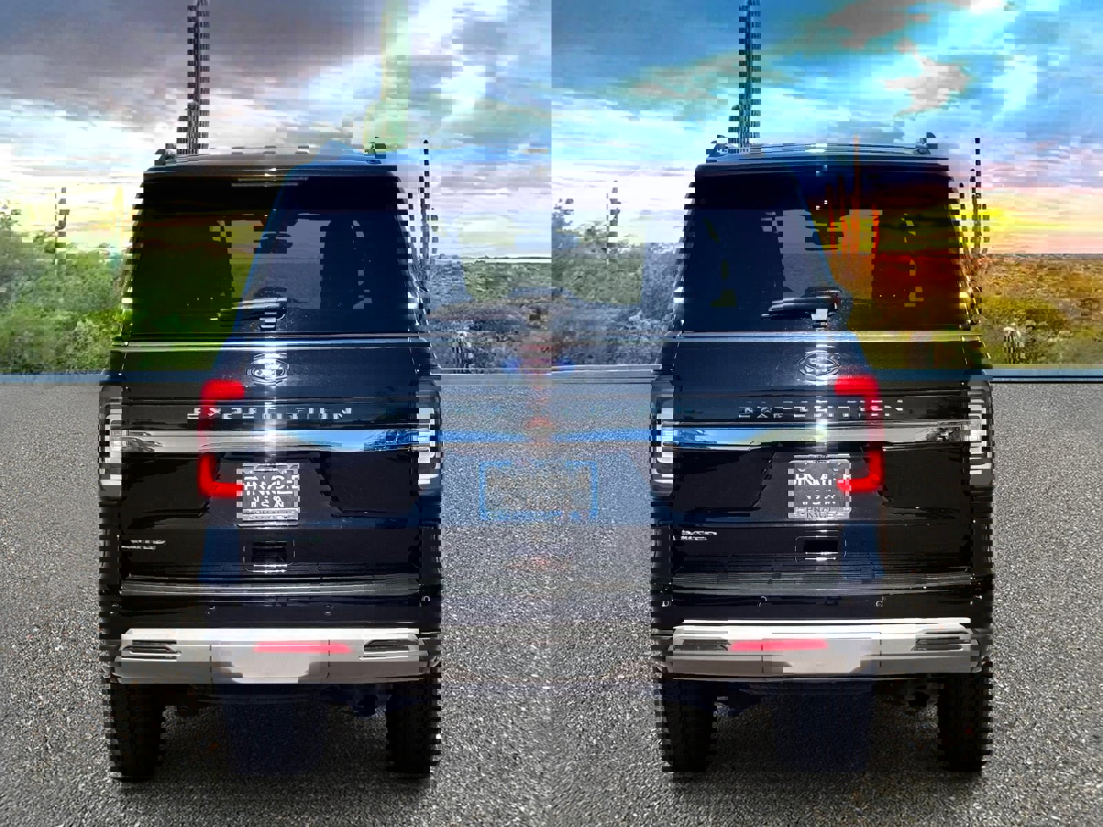 Used 2024 Ford Expedition Limited image 5