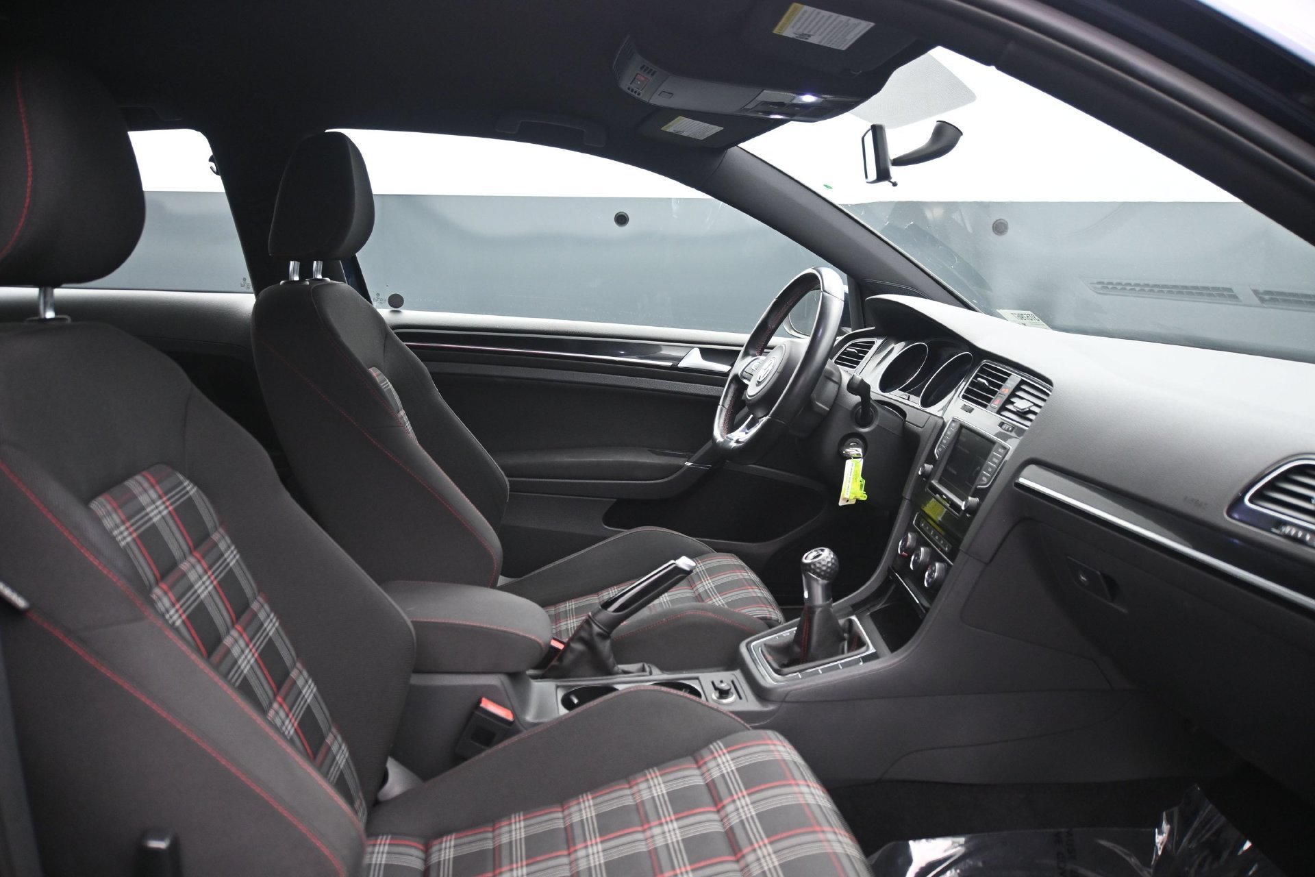 Used 2016 Volkswagen GTI S FWD image 13