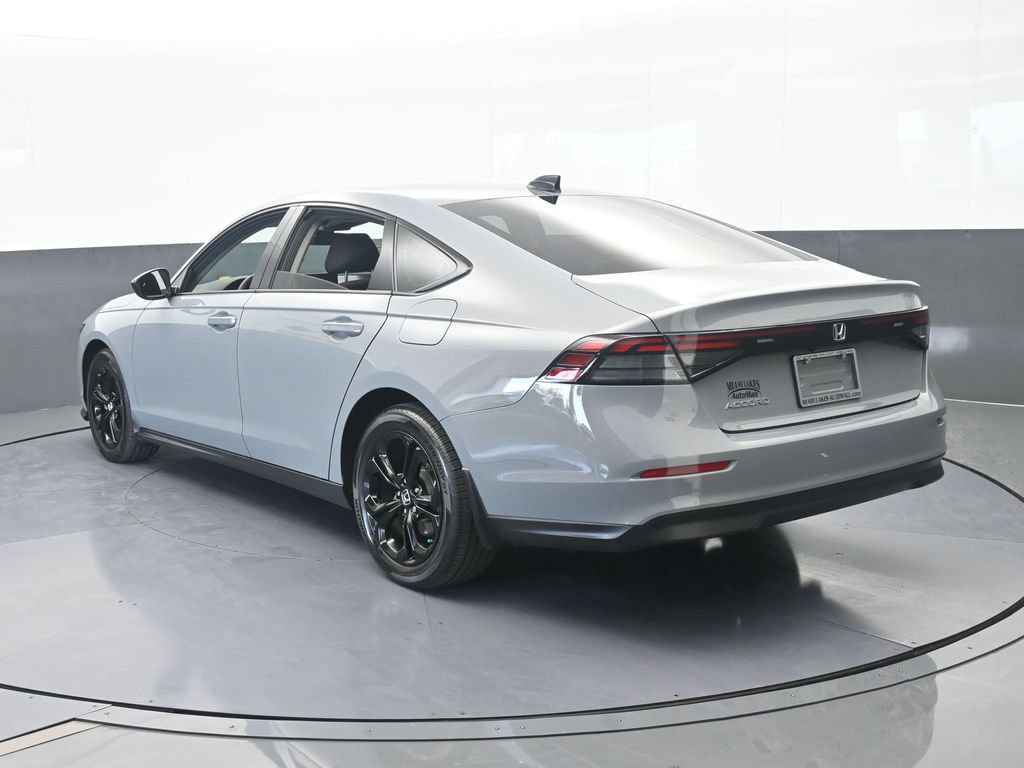 Used 2025 Honda Accord SE image 4