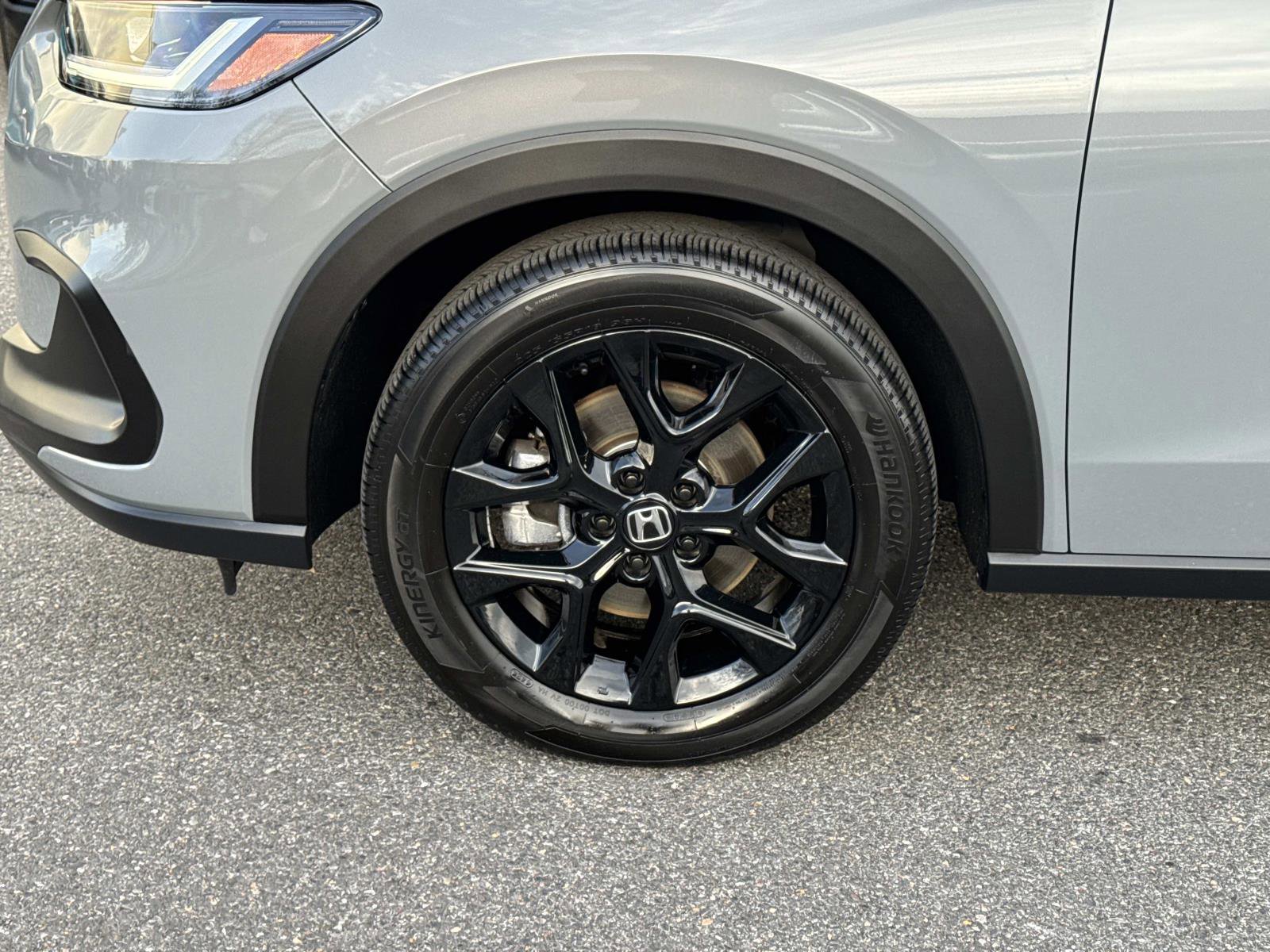 Certified 2025 Honda HR-V Sport image 29