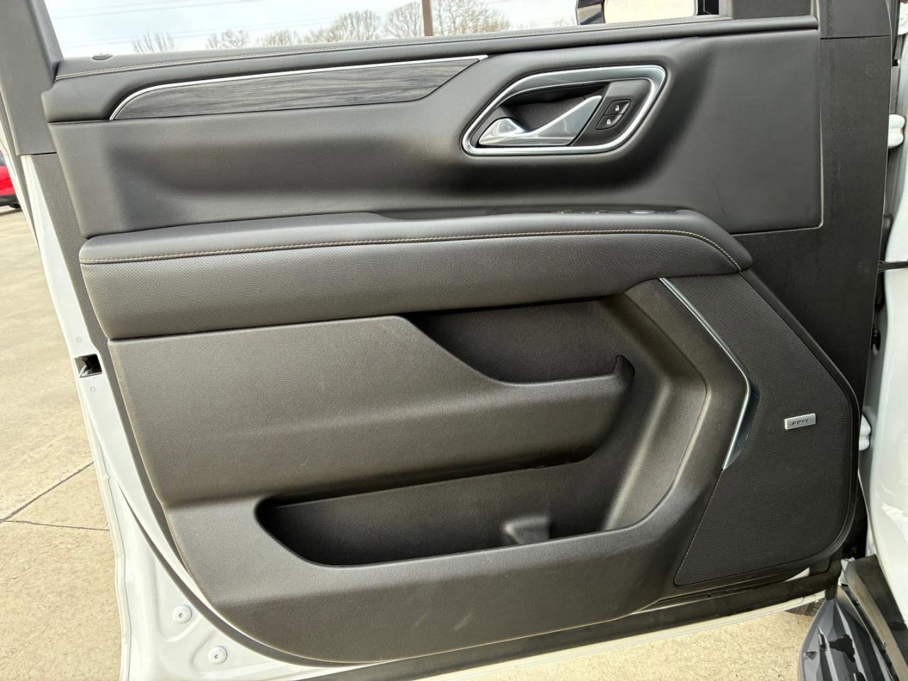 Used 2021 GMC Yukon XL SLT image 8