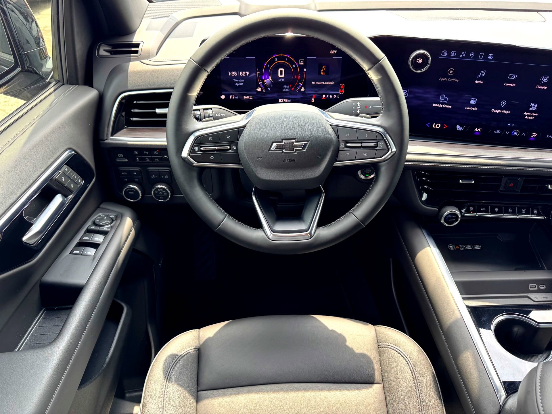 Used 2025 Chevrolet Tahoe Z71 w/ Comfort Package image 26