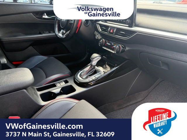 Used 2022 Kia Forte GT w/ GT Technology Package FWD image 10
