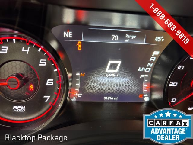 Used 2019 Dodge Charger SXT w/ Blacktop Package image 3
