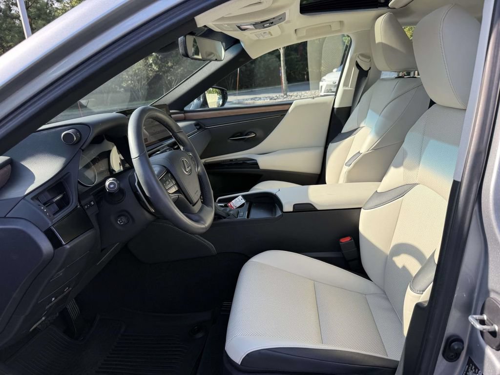Used 2023 Lexus ES 350 w/ Premium Package FWD image 14