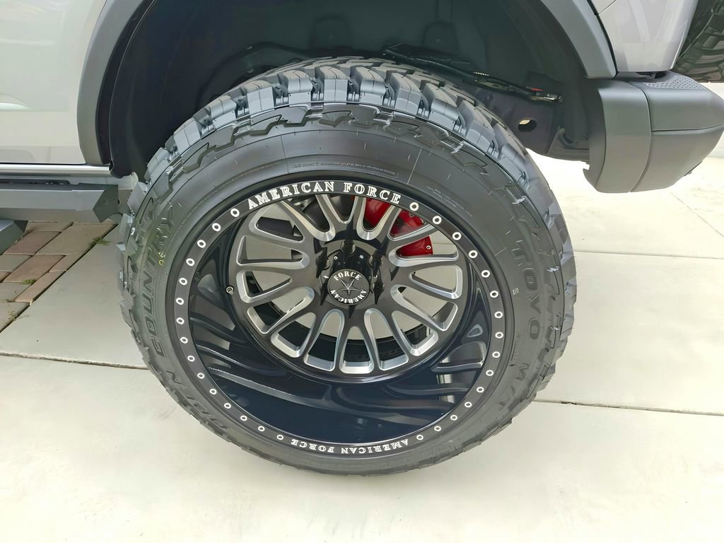 Used 2024 Ford Bronco Badlands image 9