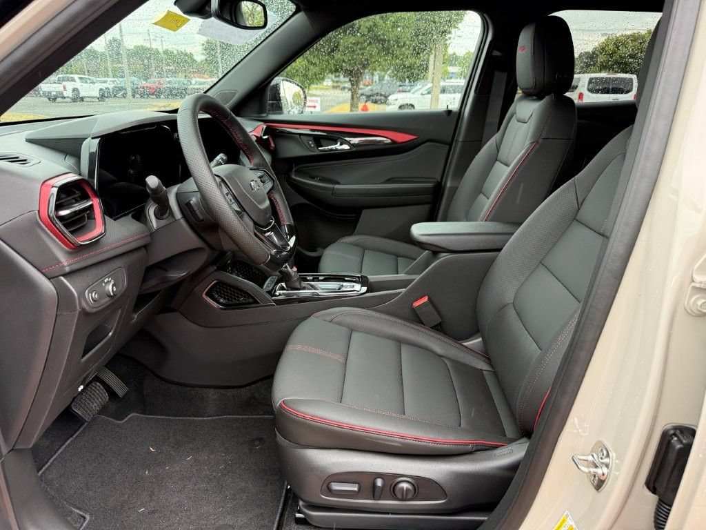 New 2026 Chevrolet TrailBlazer RS w/ Convenience Package FWD image 11