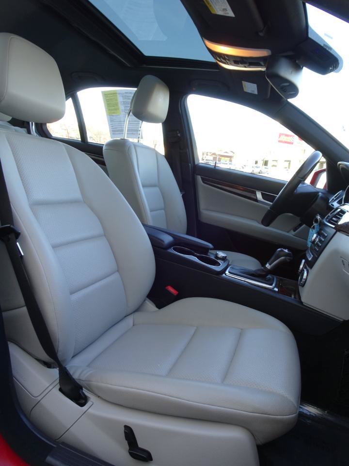 Used 2013 Mercedes-Benz C 300 4MATIC Sedan image 12