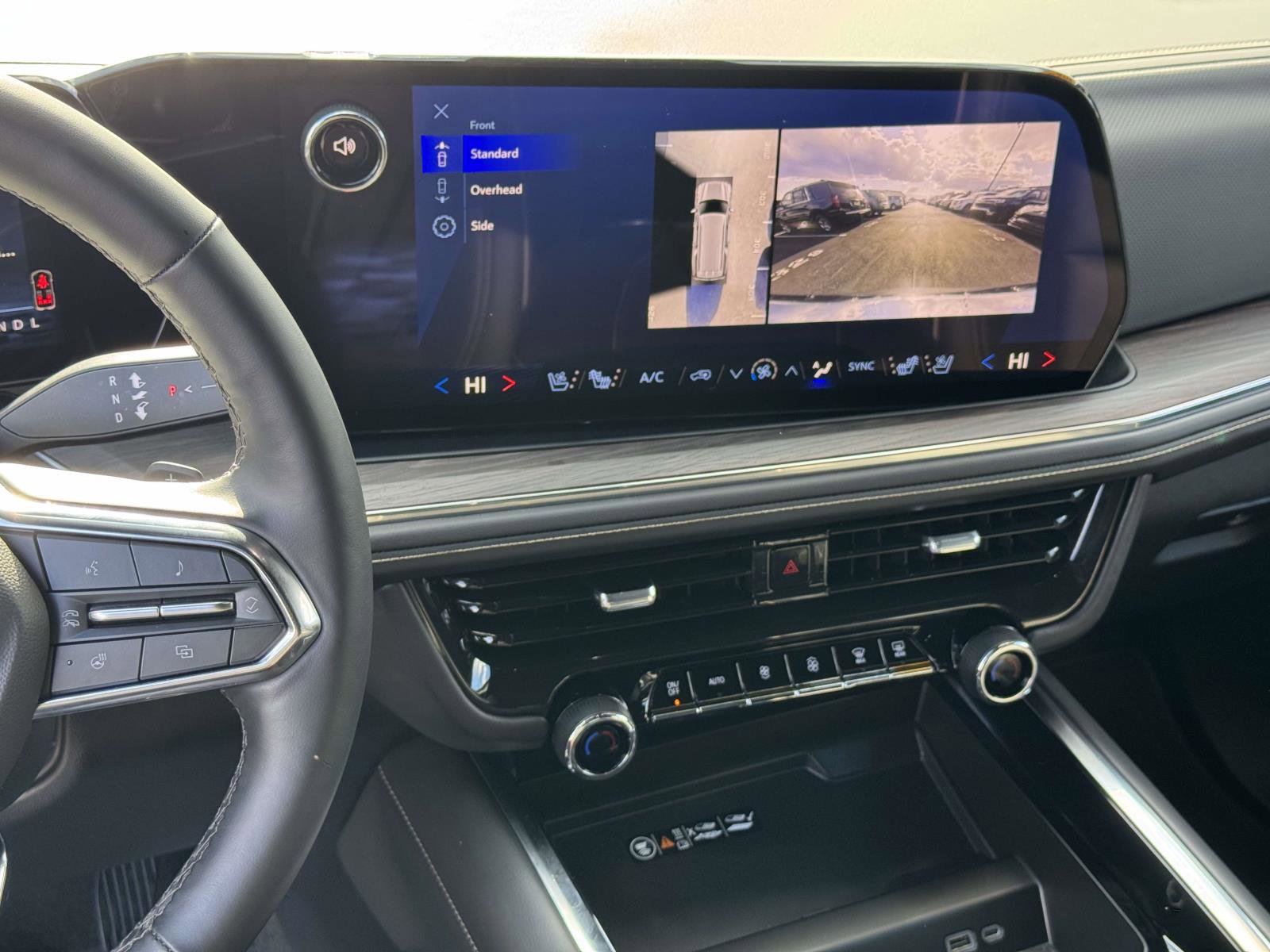 Certified 2025 Chevrolet Suburban Premier image 5