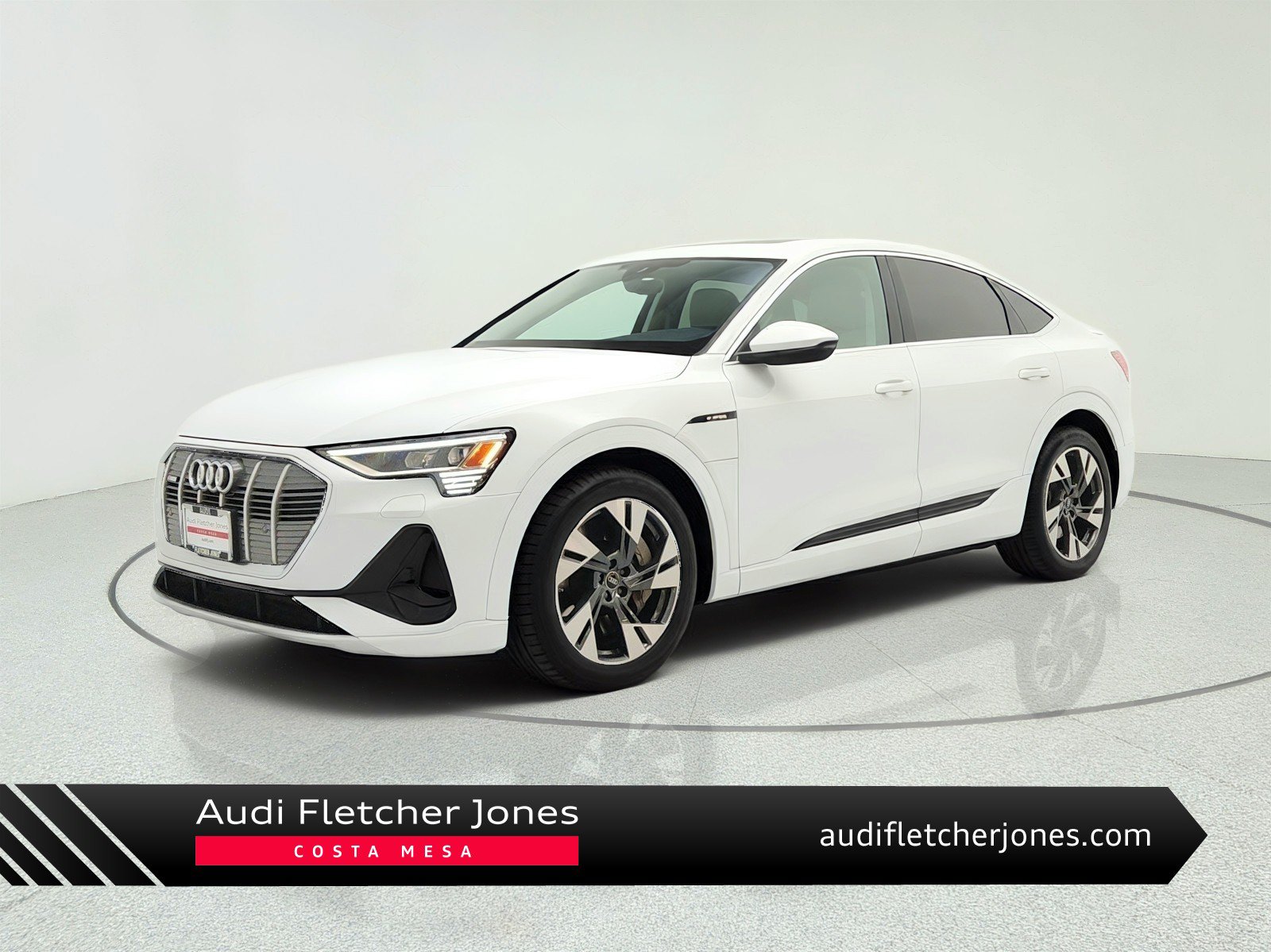 Used 2022 Audi e-tron Premium AWD/4WD image 1