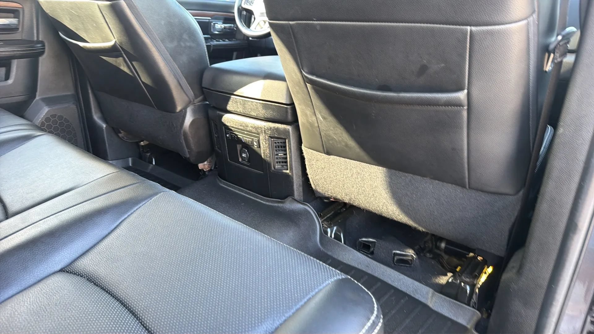 Used 2013 RAM 3500 Laramie AWD/4WD image 72