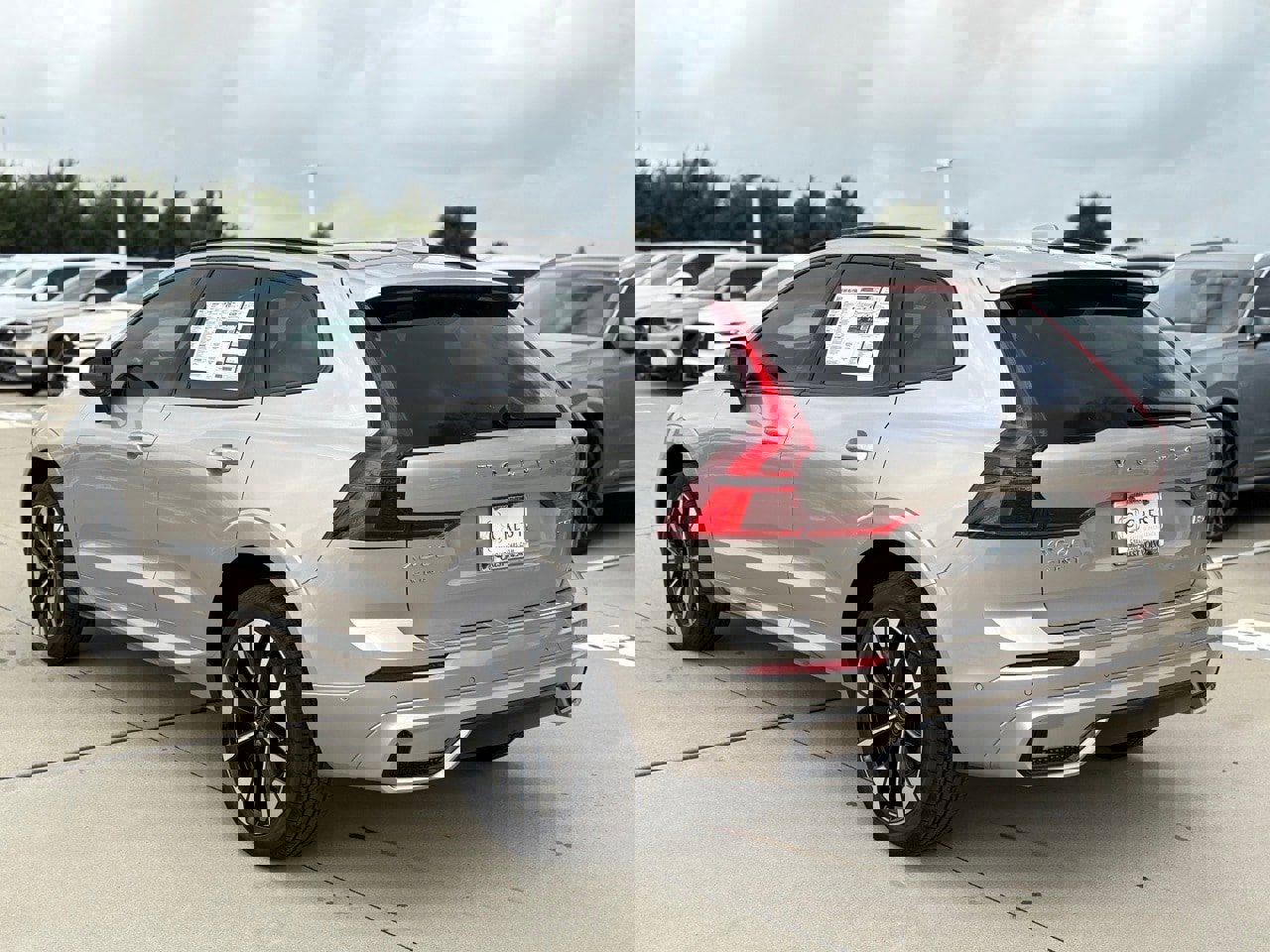 New 2026 Volvo XC60 B5 Plus w/ Protection Package Premier image 5