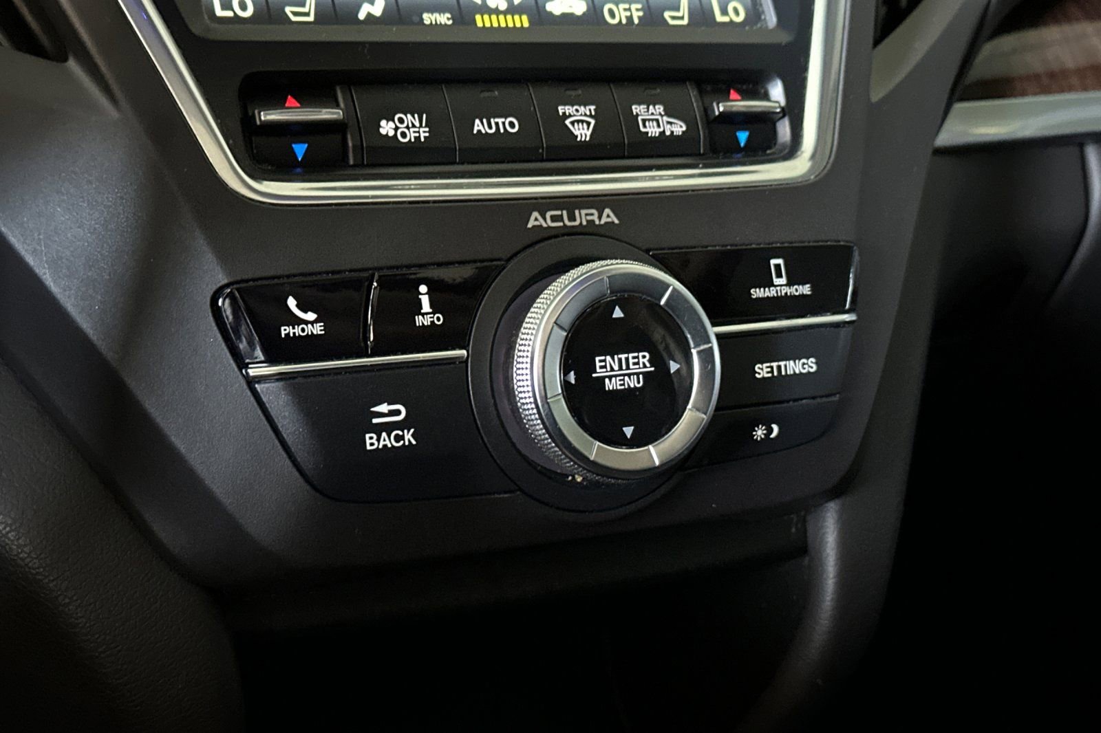 Used 2018 Acura MDX SH-AWD image 18
