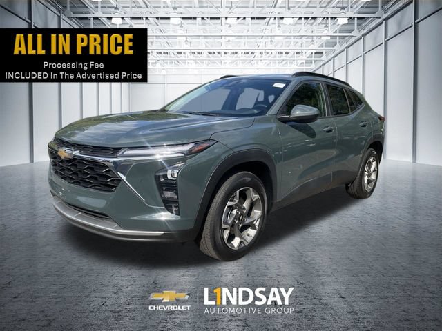 Used 2025 Chevrolet Trax LT w/ Driver Confidence Package FWD image 1