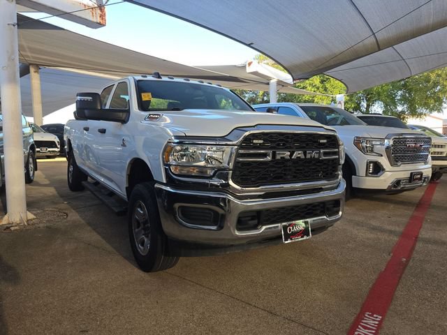 Used 2024 RAM 2500 Tradesman w/ Chrome Appearance Group AWD/4WD image 3