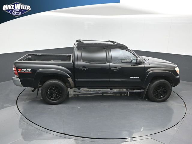 Used 2015 Toyota Tacoma PreRunner w/ SR5 Package image 16