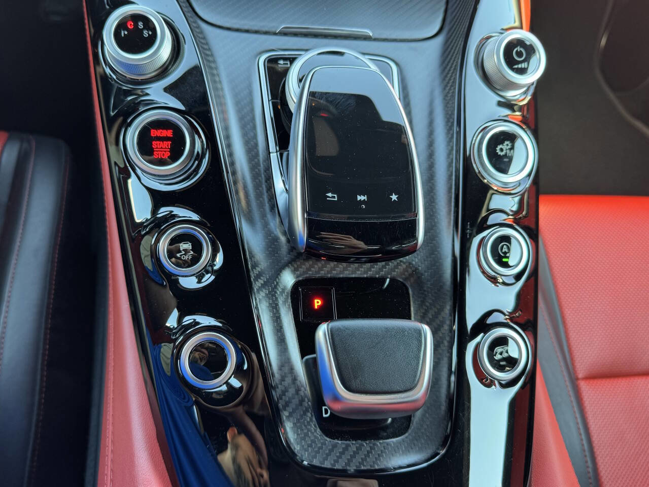 Used 2018 Mercedes-Benz AMG GT Roadster image 18