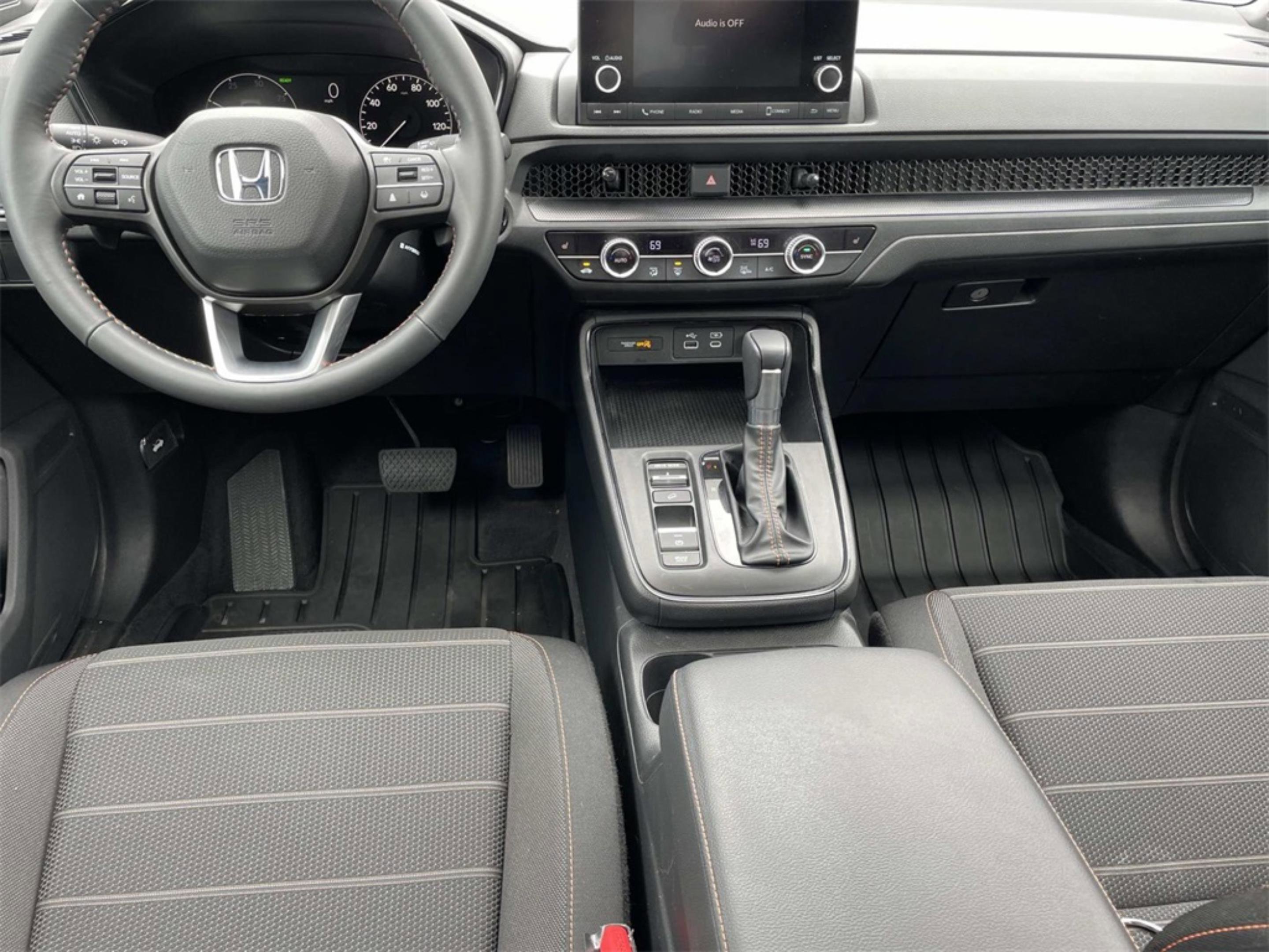 Used 2024 Honda CR-V Sport image 2